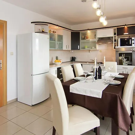 Beautiful In Dalmatia, Croatia Apartment *